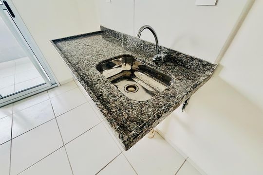 Cozinha de apartamento para alugar com 2 quartos, 36m² em Vila Ré, São Paulo