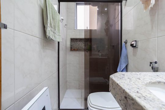Banheiro da suíte de apartamento à venda com 3 quartos, 169m² em Castelo, Belo Horizonte