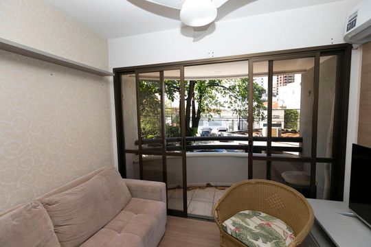 VARANDA de apartamento para alugar com 1 quarto, 50m² em Cambuí, Campinas