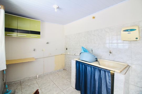 Área de Serviço de casa para alugar com 6 quartos, 260m² em Jardim Soares, São Paulo