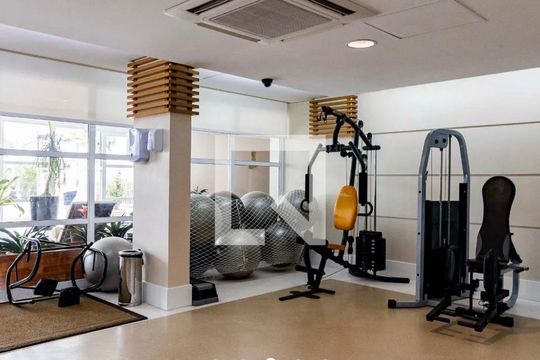 Apartamento para alugar com 3 quartos, 130m² em Santo Amaro, São Paulo