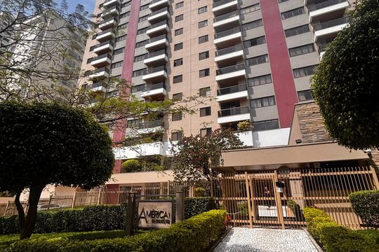 Fachada de apartamento à venda com 3 quartos, 118m² em Alphaville, Barueri