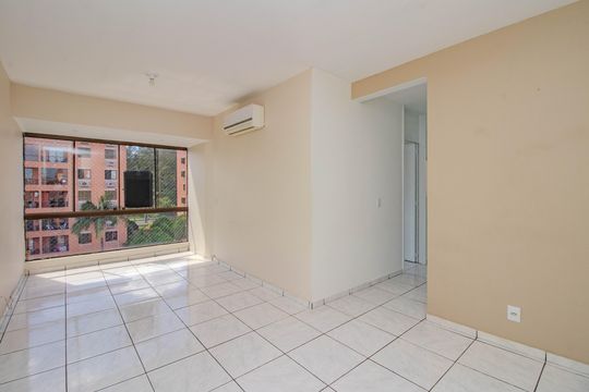 Apartamento para alugar com 3 quartos, 75m² em Jardim Carvalho, Porto Alegre