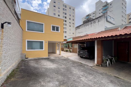 Fachada de casa para alugar com 2 quartos, 74m² em Cambuci, São Paulo