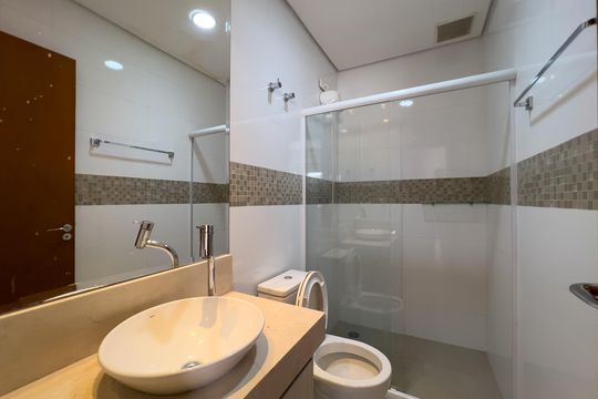 Banheiro do quarto 1 de casa para alugar com 2 quartos, 74m² em Cambuci, São Paulo
