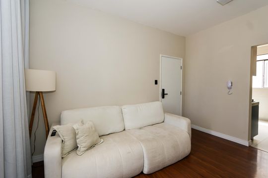 Sala de apartamento para alugar com 2 quartos, 70m² em Nova Granada, Belo Horizonte