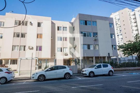 Fachada de apartamento para alugar com 3 quartos, 79m² em Kobrasol, São José