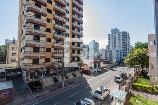 Fachada de apartamento para alugar com 3 quartos, 79m² em Kobrasol, São José