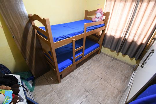 Quarto 2 de casa para alugar com 2 quartos, 70m² em Guatupê, São José dos Pinhais