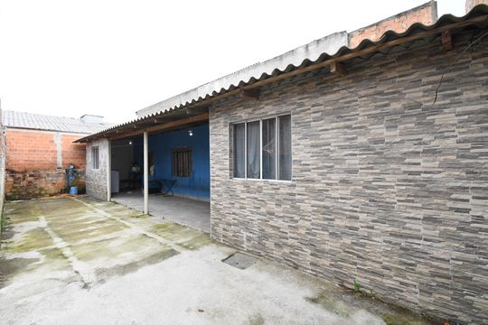 Área externa de casa para alugar com 2 quartos, 70m² em Guatupê, São José dos Pinhais