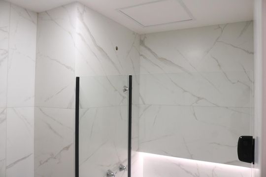 Banheiro de apartamento para alugar com 2 quartos, 41m² em Lapa de Baixo, São Paulo