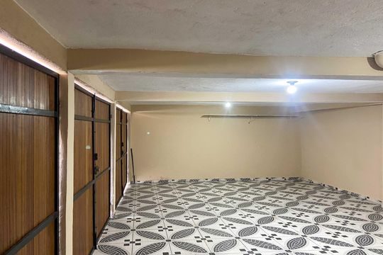 Garagem de casa para alugar com 2 quartos, 255m² em Balneário São Francisco, Diadema