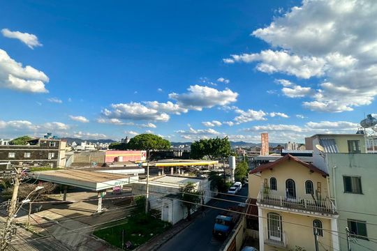 Vista de apartamento à venda com 3 quartos, 160m² em Padre Eustáquio, Belo Horizonte