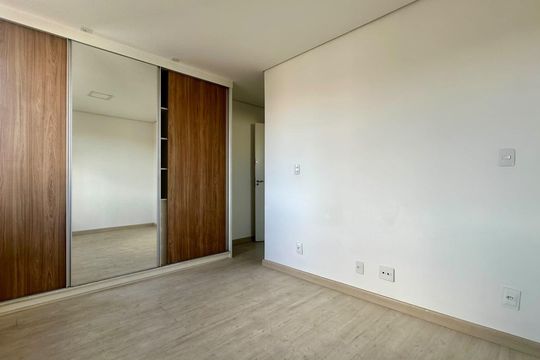 Suíte de apartamento à venda com 3 quartos, 160m² em Padre Eustáquio, Belo Horizonte
