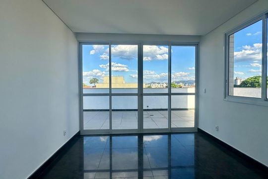 Sala de apartamento à venda com 3 quartos, 160m² em Padre Eustáquio, Belo Horizonte