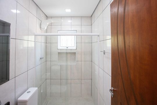 Banheiro Social de casa para alugar com 3 quartos, 188m² em Balneário São Francisco, Diadema