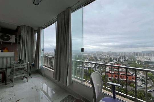 Varanda de apartamento para alugar com 1 quarto, 70m² em Barra da Tijuca, Rio de Janeiro