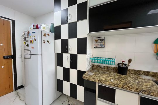 Cozinha de apartamento para alugar com 1 quarto, 70m² em Barra da Tijuca, Rio de Janeiro