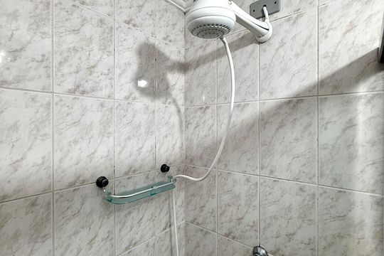 Banheiro  de apartamento para alugar com 3 quartos, 60m² em Vila das Belezas, São Paulo