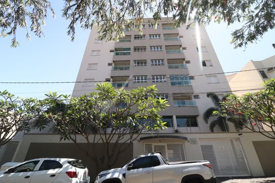 Fachada de apartamento para alugar com 2 quartos, 73m² em Santa Mônica, Uberlândia