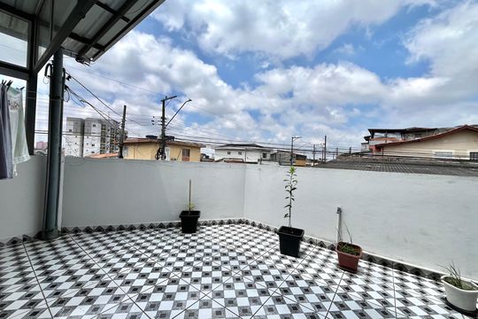 Varanda de casa à venda com 3 quartos, 200m² em Vila Campestre, São Paulo