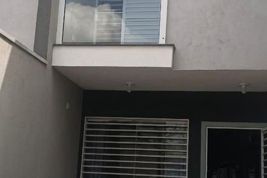 Garagem de casa à venda com 2 quartos, 85m² em Parque Boturussu, São Paulo