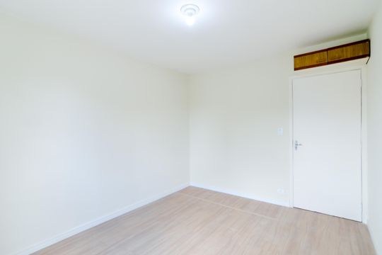 Quarto 2  de apartamento para alugar com 2 quartos, 76m² em Jardim Barbosa, Guarulhos