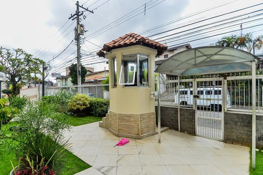 Portaria  de apartamento para alugar com 2 quartos, 76m² em Jardim Barbosa, Guarulhos