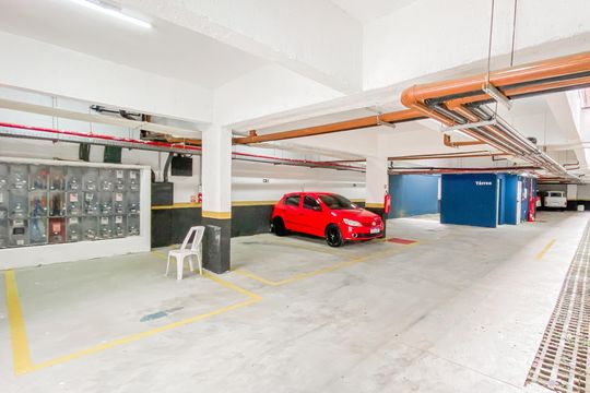 Garagem de apartamento para alugar com 2 quartos, 40m² em Vila Lais, São Paulo