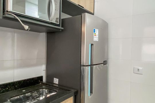 Cozinha de apartamento para alugar com 2 quartos, 40m² em Vila Lais, São Paulo
