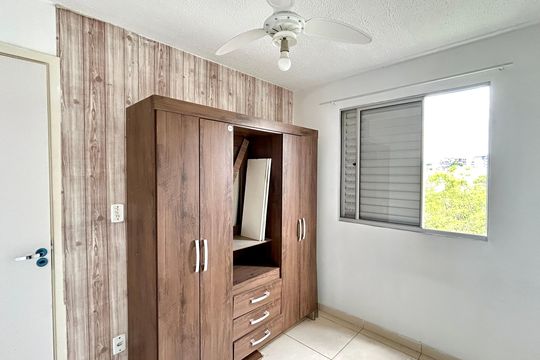 Quarto 1 de apartamento à venda com 2 quartos, 47m² em Vila Alzira, Guarulhos