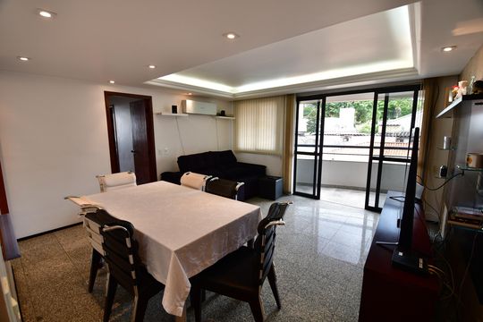 Apartamento à venda com 2 quartos, 78m² em Cambuí, Campinas