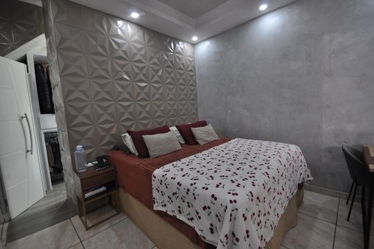 Quarto Suíte 3 de casa à venda com 4 quartos, 150m² em Vila Ayrosa, São Paulo