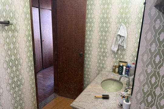 Banheiro 3 de apartamento à venda com 3 quartos, 270m² em Serra, Belo Horizonte