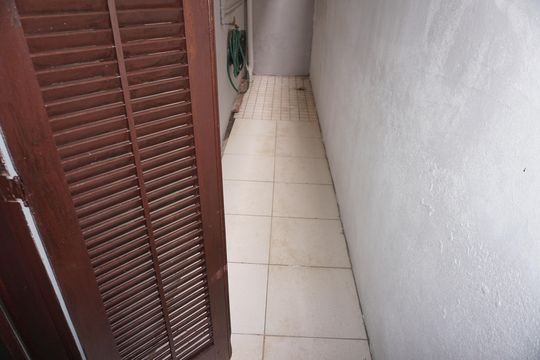 Corredor de casa para alugar com 2 quartos, 80m² em Chácaras Pirajussara, Embu das Artes