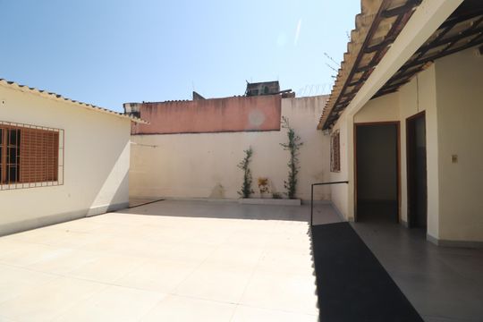 Quintal de casa para alugar com 3 quartos, 175m² em Pacaembu, Uberlândia