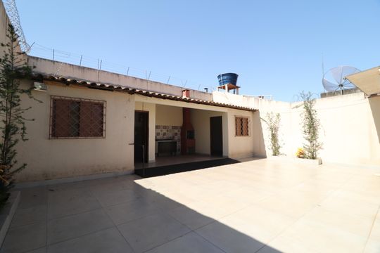 Quintal de casa para alugar com 3 quartos, 175m² em Pacaembu, Uberlândia