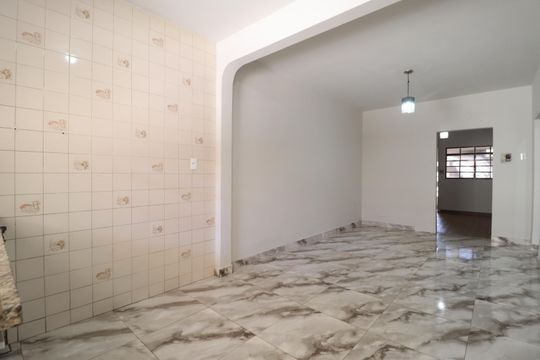 Cozinha de casa para alugar com 3 quartos, 175m² em Pacaembu, Uberlândia