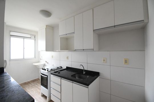 Cozinha de apartamento para alugar com 2 quartos, 49m² em Bairro Alto, Curitiba