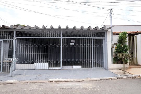 Casa para alugar com 3 quartos, 137m² em Jardim América, Goiânia