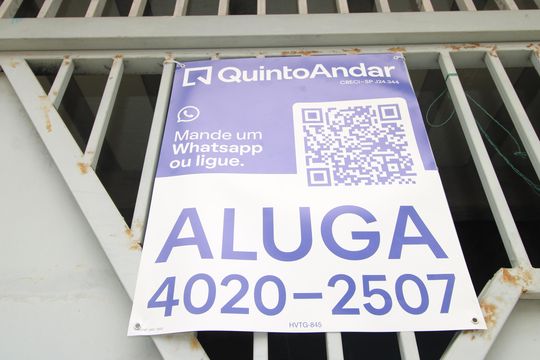 Fachada de casa para alugar com 2 quartos, 60m² em Jardim Miragaia, São Paulo