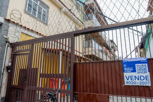Fachada de casa de condomínio à venda com 4 quartos, 220m² em Vila Isabel, Rio de Janeiro