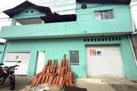 Fachada de casa para alugar com 2 quartos, 120m² em Santa Cruz Industrial, Contagem