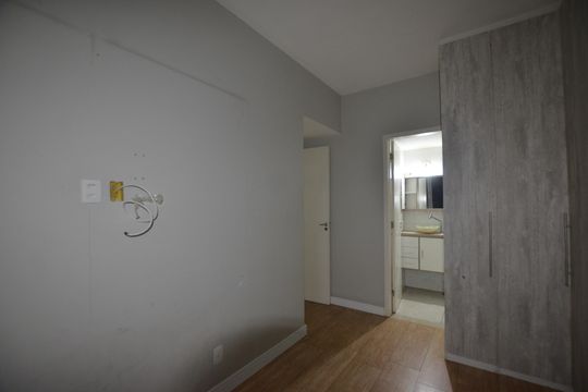 Quarto 1 Suite de apartamento para alugar com 1 quarto, 67m² em Jardim Sulacap, Rio de Janeiro