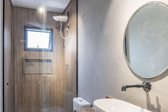 Banheiro de casa para alugar com 3 quartos, 80m² em Vila Moraes, São Paulo