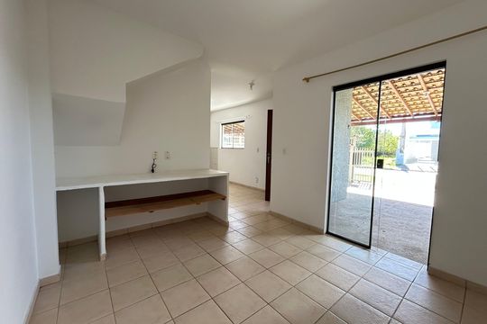 Casa para alugar com 2 quartos, 80m² em Campeche, Florianópolis