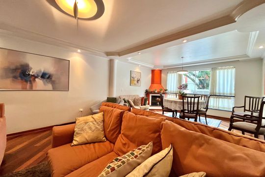 Sala de casa à venda com 4 quartos, 230m² em Vila Mascote, São Paulo