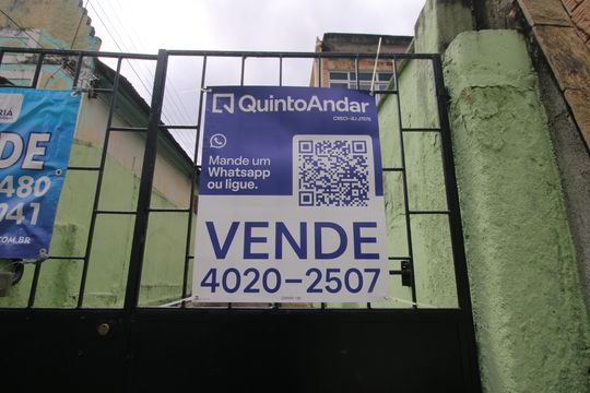 Placa de casa à venda com 2 quartos, 80m² em Irajá, Rio de Janeiro