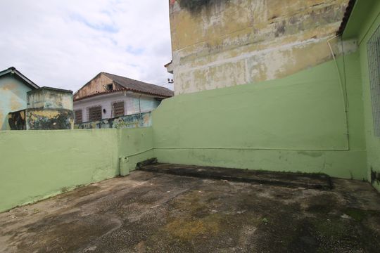 Quintal de casa à venda com 2 quartos, 80m² em Irajá, Rio de Janeiro