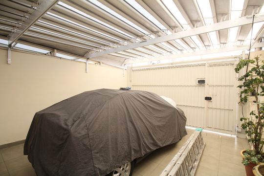 Garagem de casa para alugar com 3 quartos, 166m² em Jardim Taboao, São Paulo